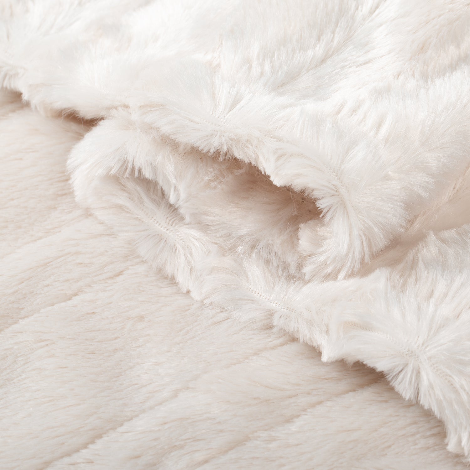 White Soft Faux Fur Heated Throw